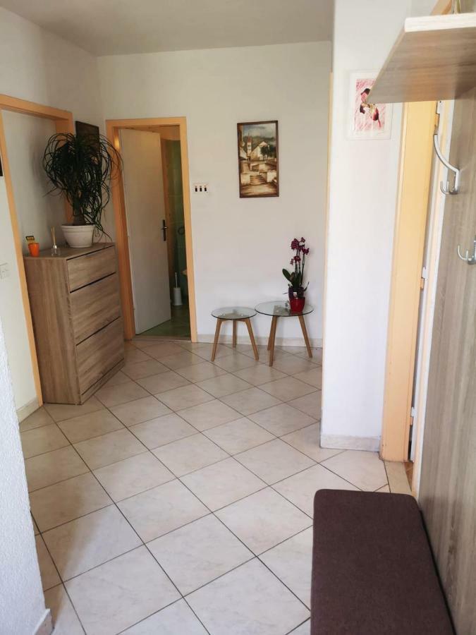 Apartments Mira Makarska Esterno foto